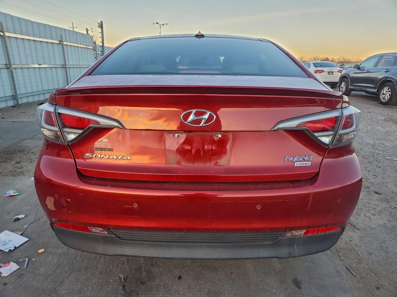2017 Hyundai Sonata Hybrid - Image 6