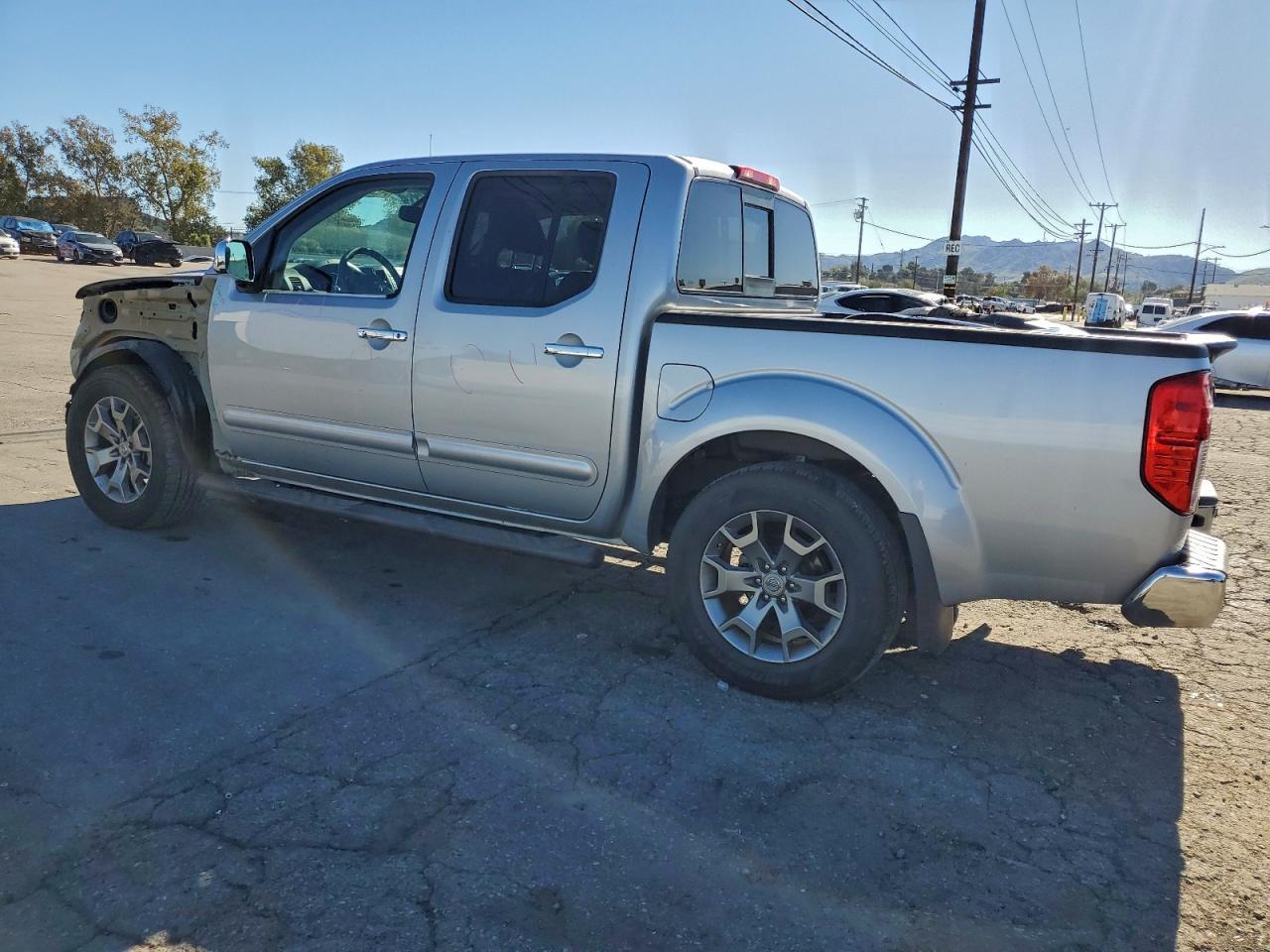 2019 Nissan Frontier S - Image 2
