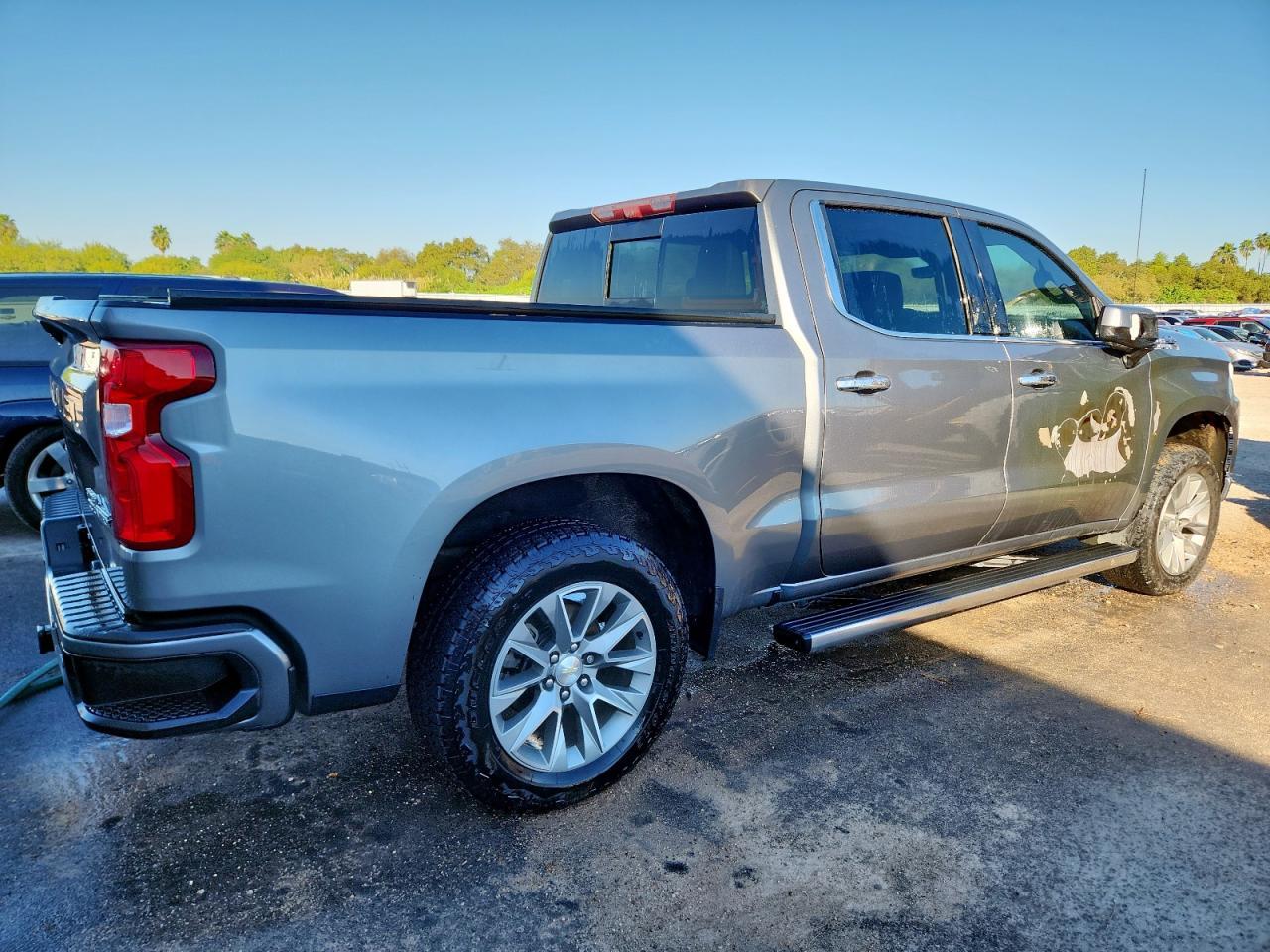 2020 Chevrolet Silverado K1500 High Country - Image 3
