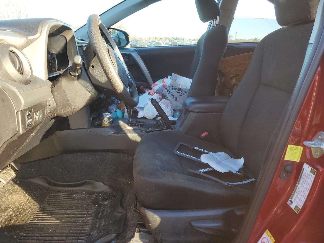 2018 Toyota Rav4 Le - Image 7