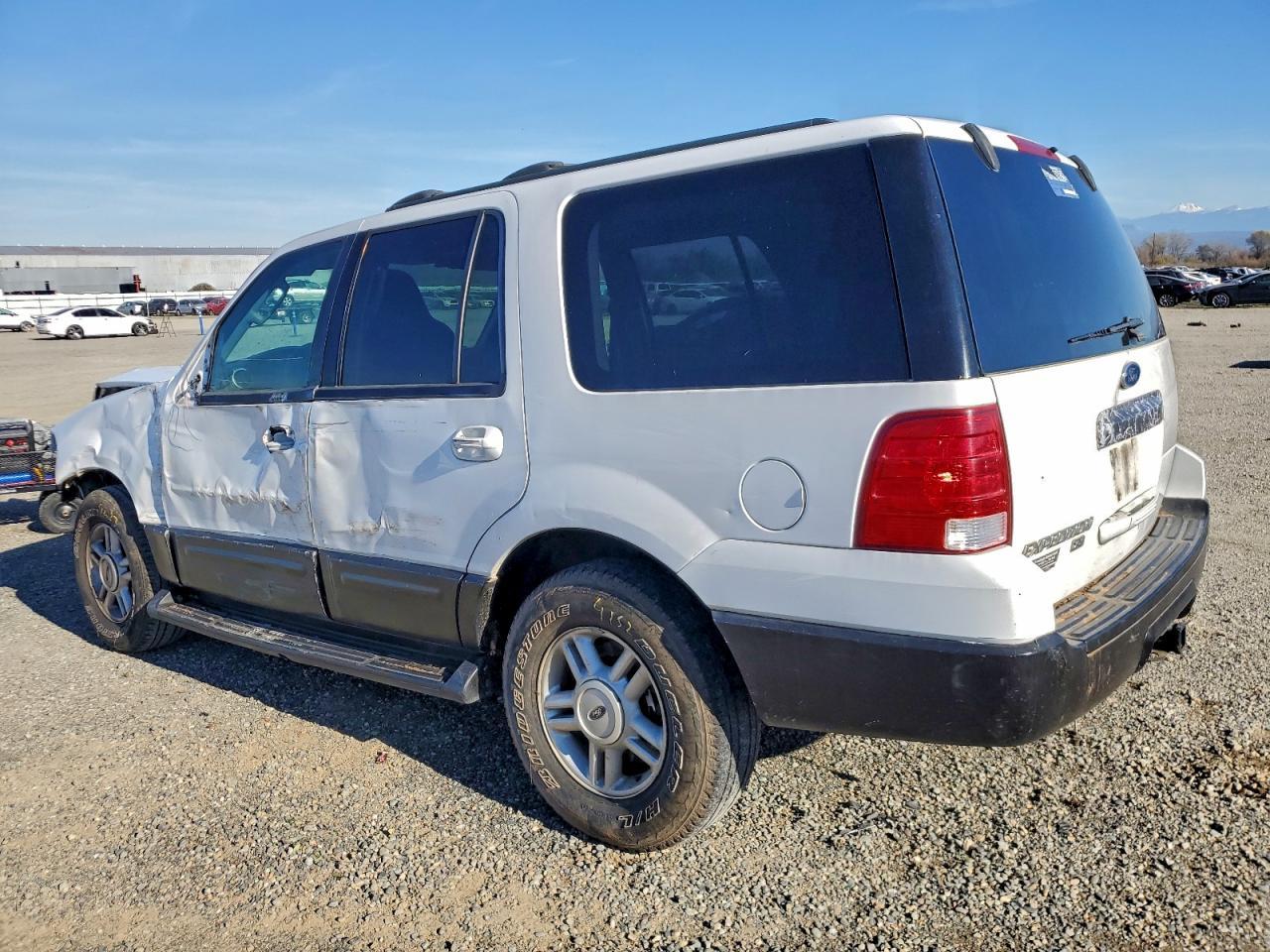 2003 Ford Expedition Xlt - Фото 2