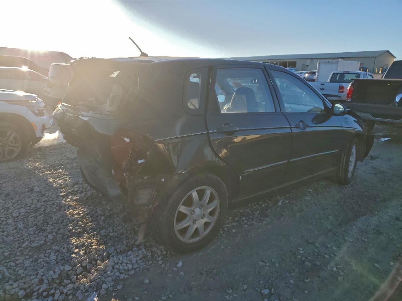 2006 Kia Spectra5 - Фото 3