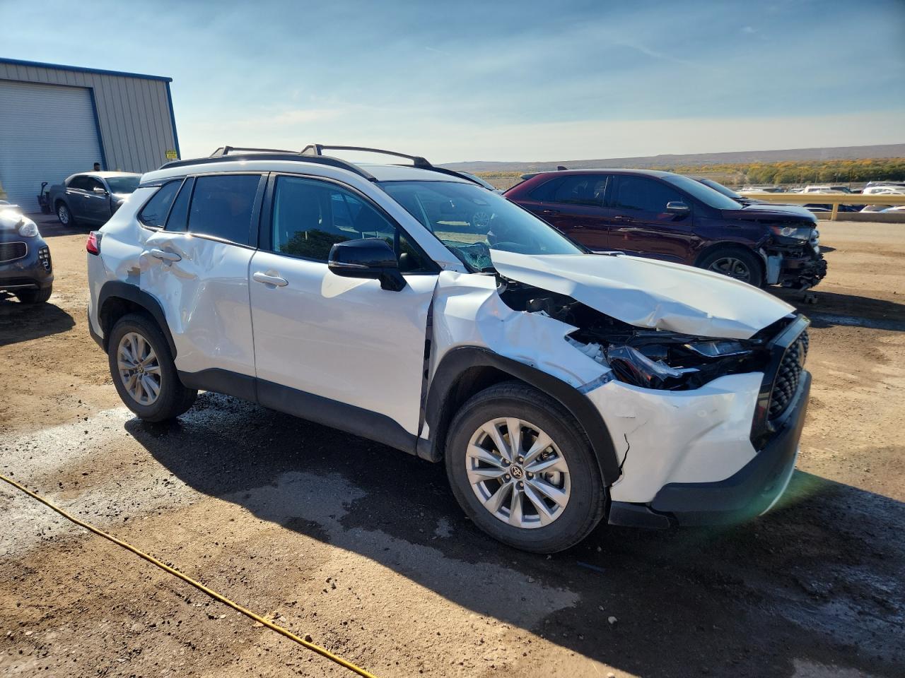 2025 Toyota Corolla Cross Le - Image 4