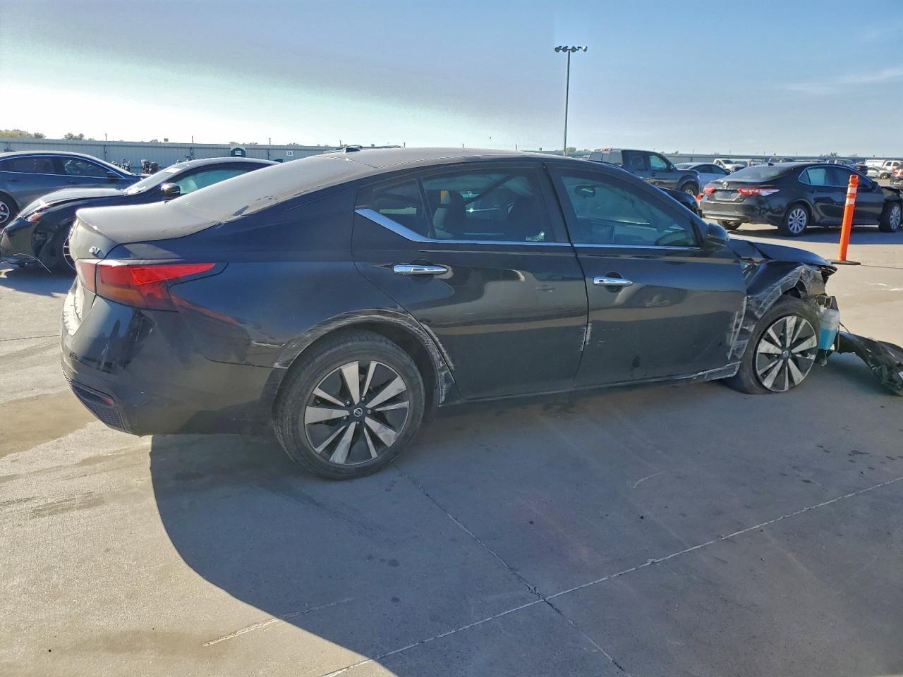 2022 Nissan Altima Sv - Фото 3