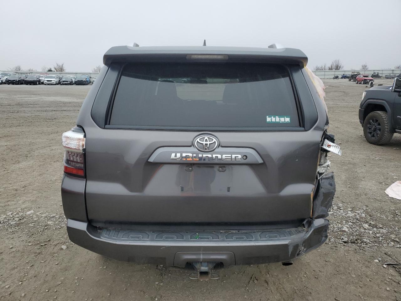 2016 Toyota 4Runner Sr5 - Image 6