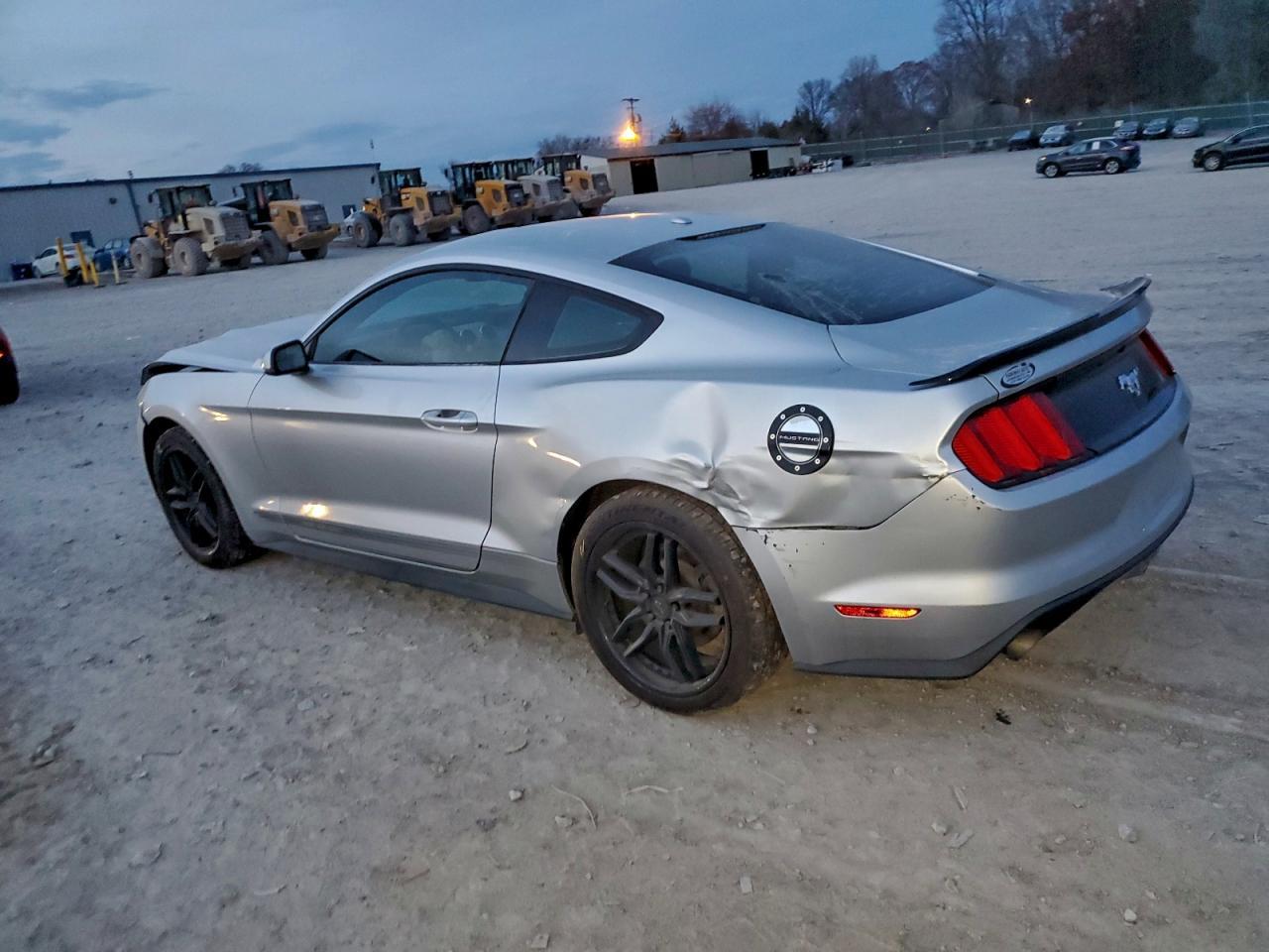 2016 Ford Mustang - Image 2