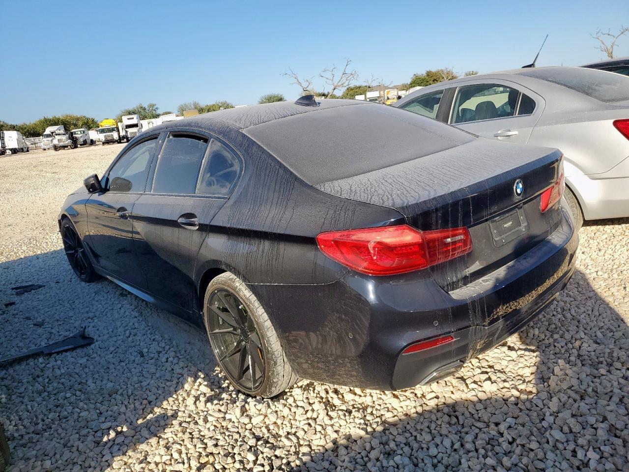 2018 BMW 540 I - Image 2