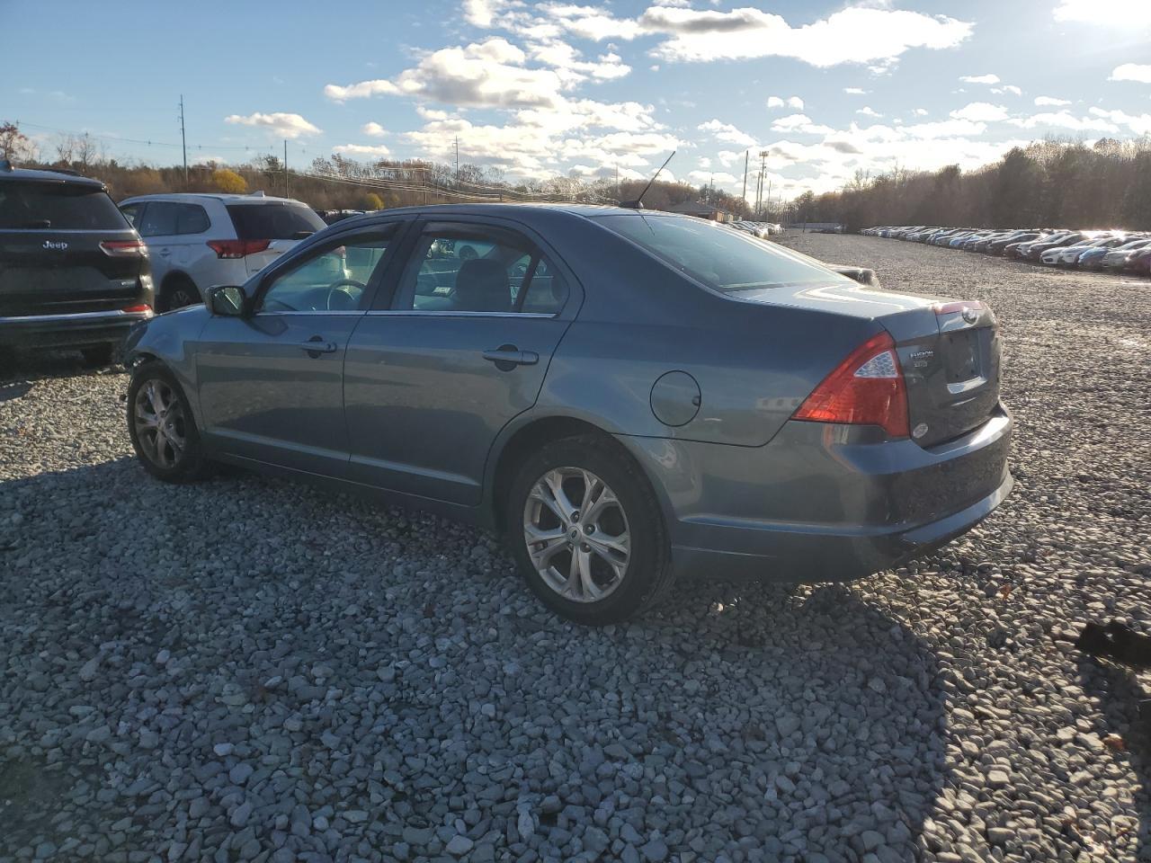 2012 Ford Fusion Se - Фото 2