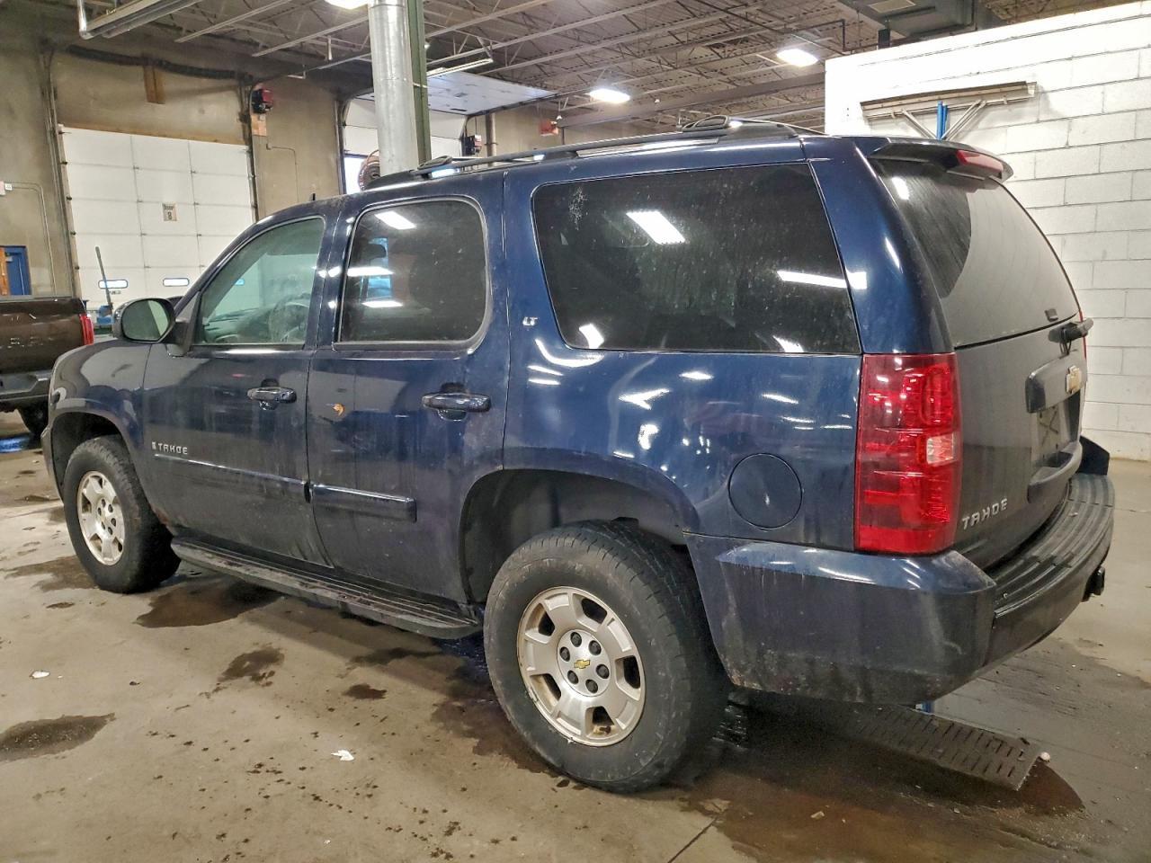 2007 Chev Tahoe K1500 - Image 2