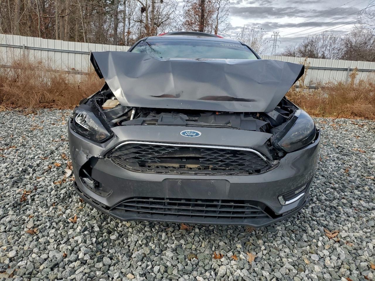 2017 Ford Focus Se - Image 5