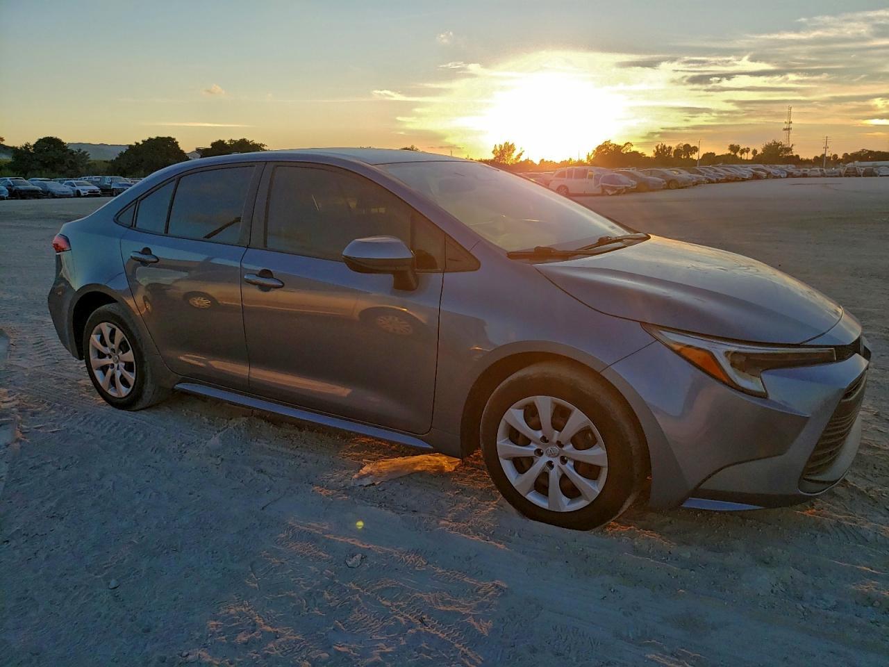 2023 Toyota Corolla Le - Фото 4