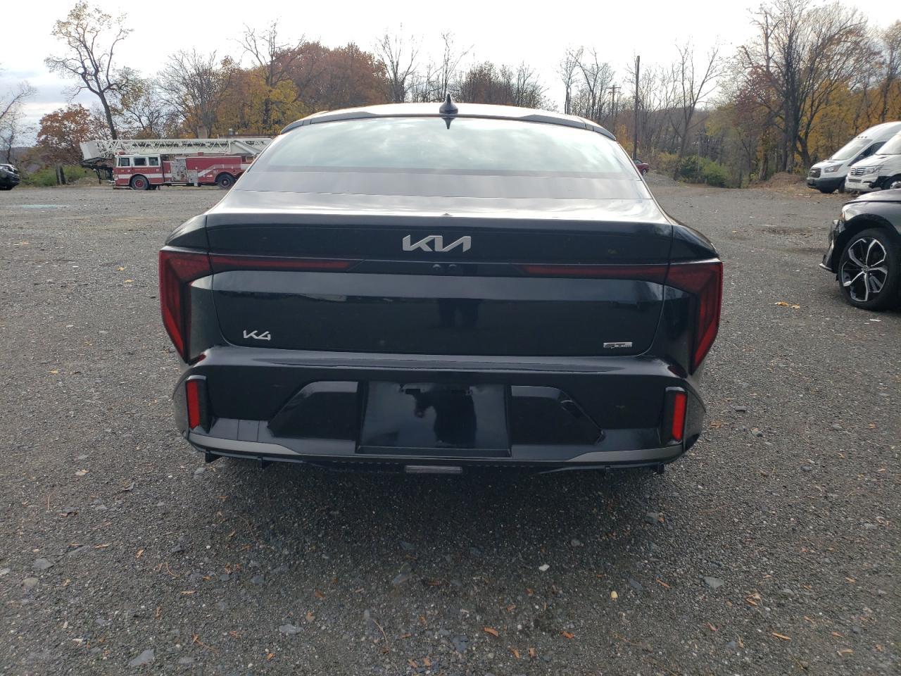 2025 Kia K4 Gt Line - Image 6