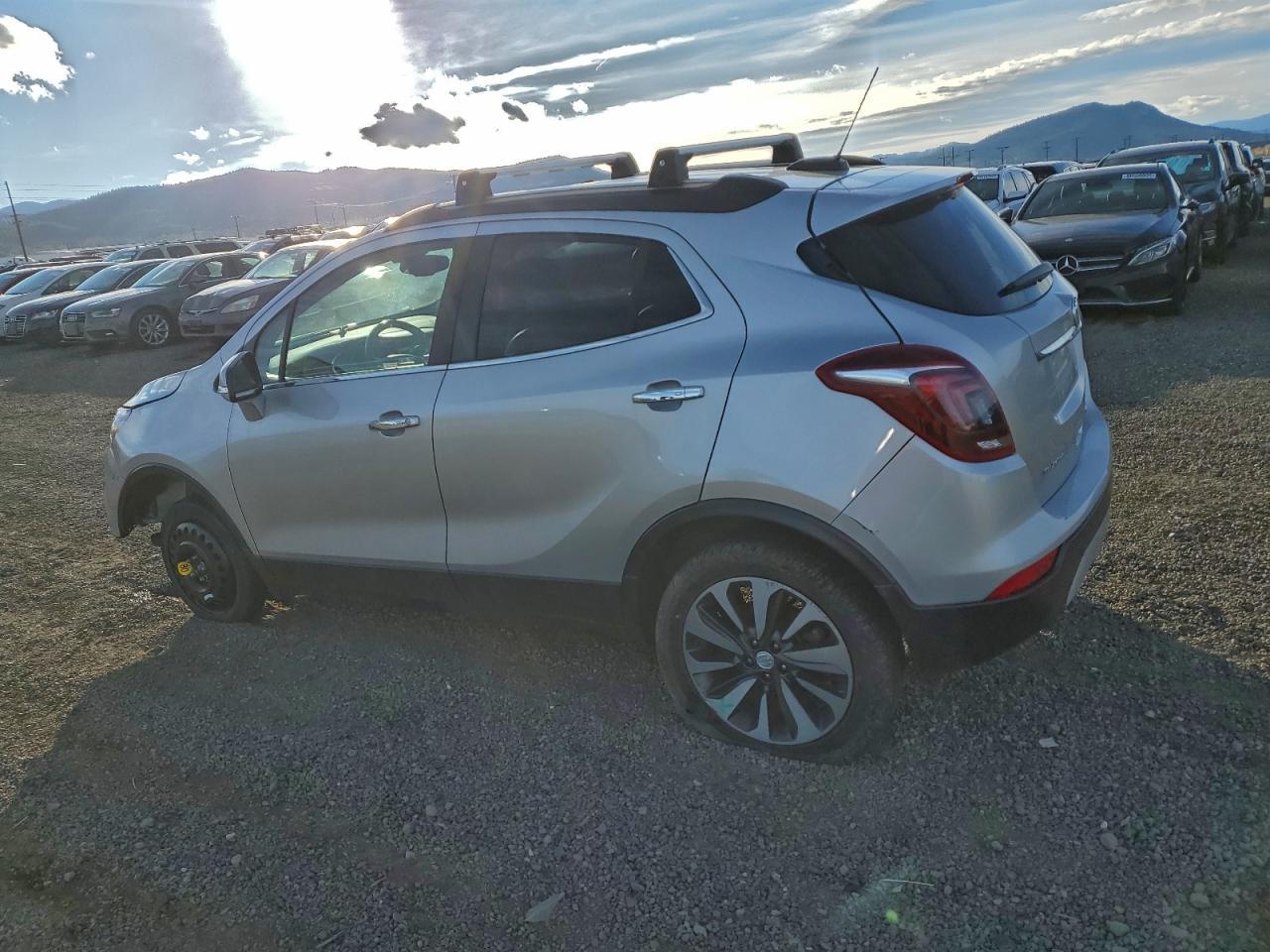 2018 Buick Encore Essence - Фото 2
