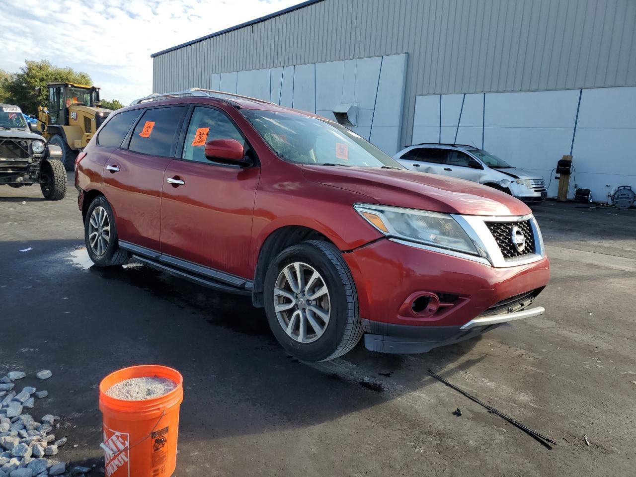 2016 Nissan Pathfinder S - Фото 4