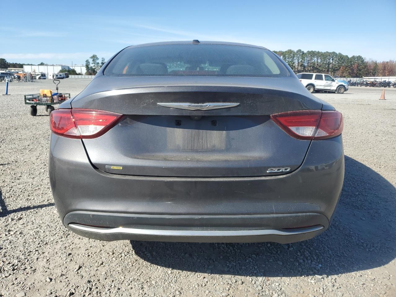 2016 Chrysler 200 Limited - Фото 6