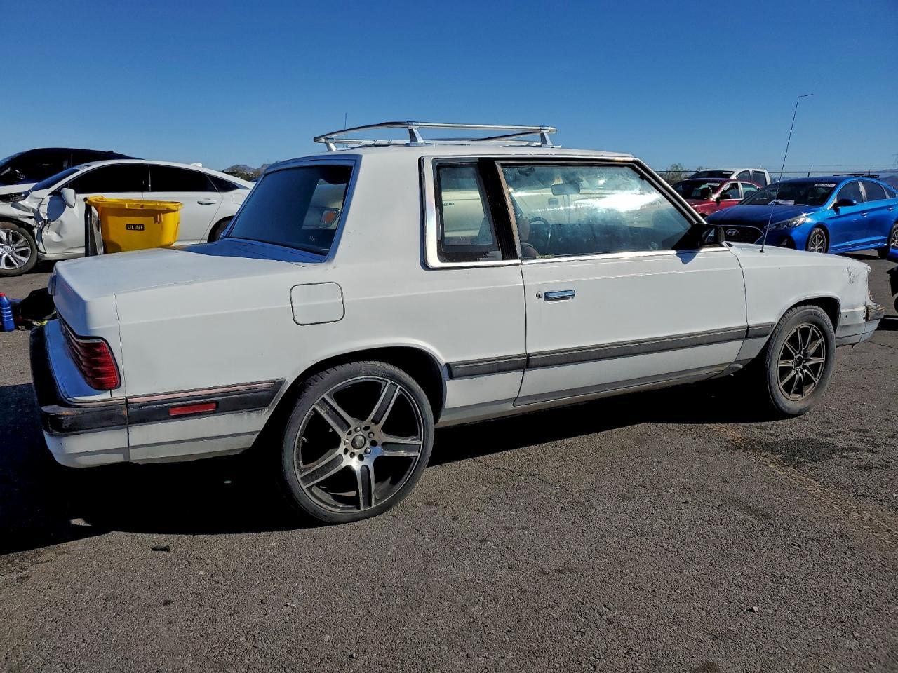1988 Plymouth Reliant Le - Фото 3