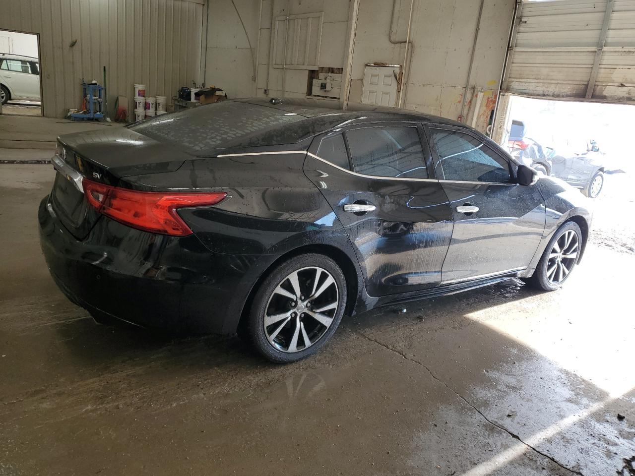 2017 Nissan Maxima 3.5S - Фото 3