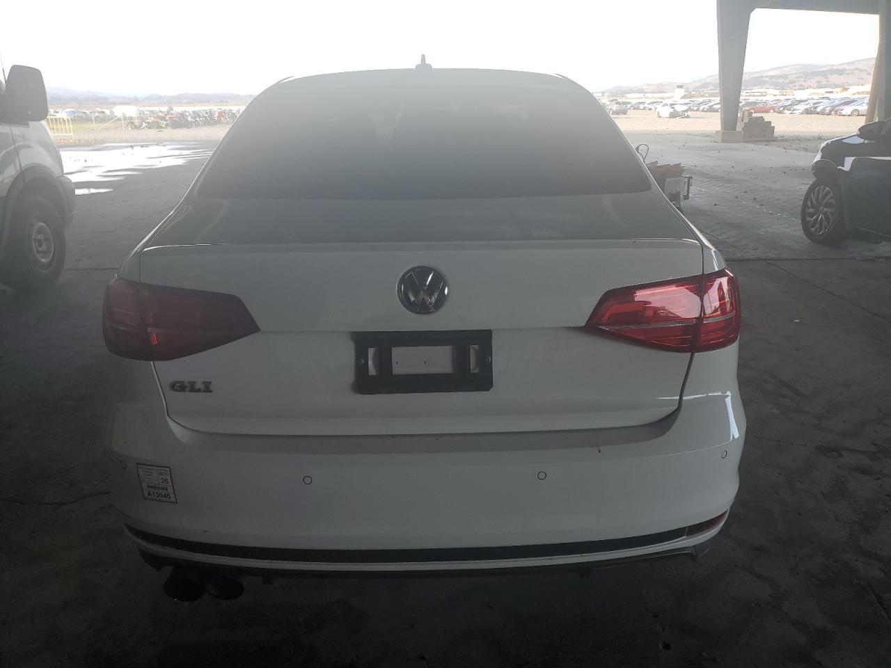 2017 Volkswagen Jetta Gli - Image 6