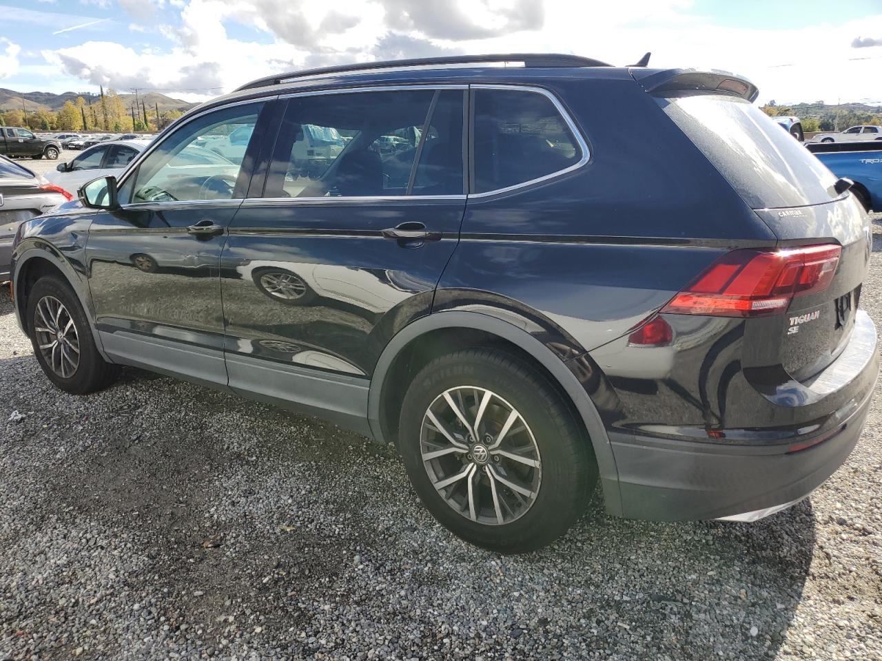 2019 Volkswagen Tiguan Se - Фото 2