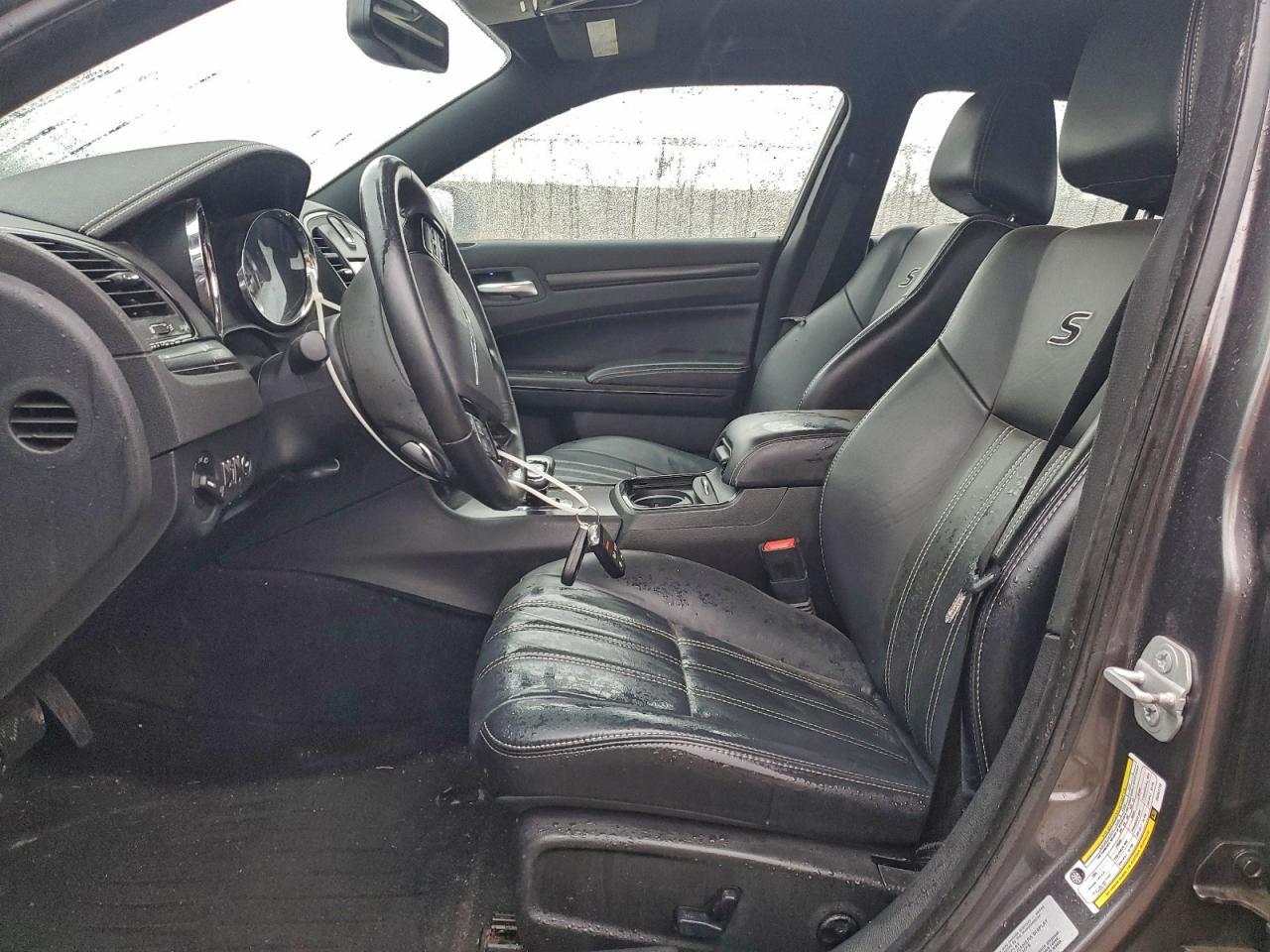 2014 Chrysler 300 S - Image 7
