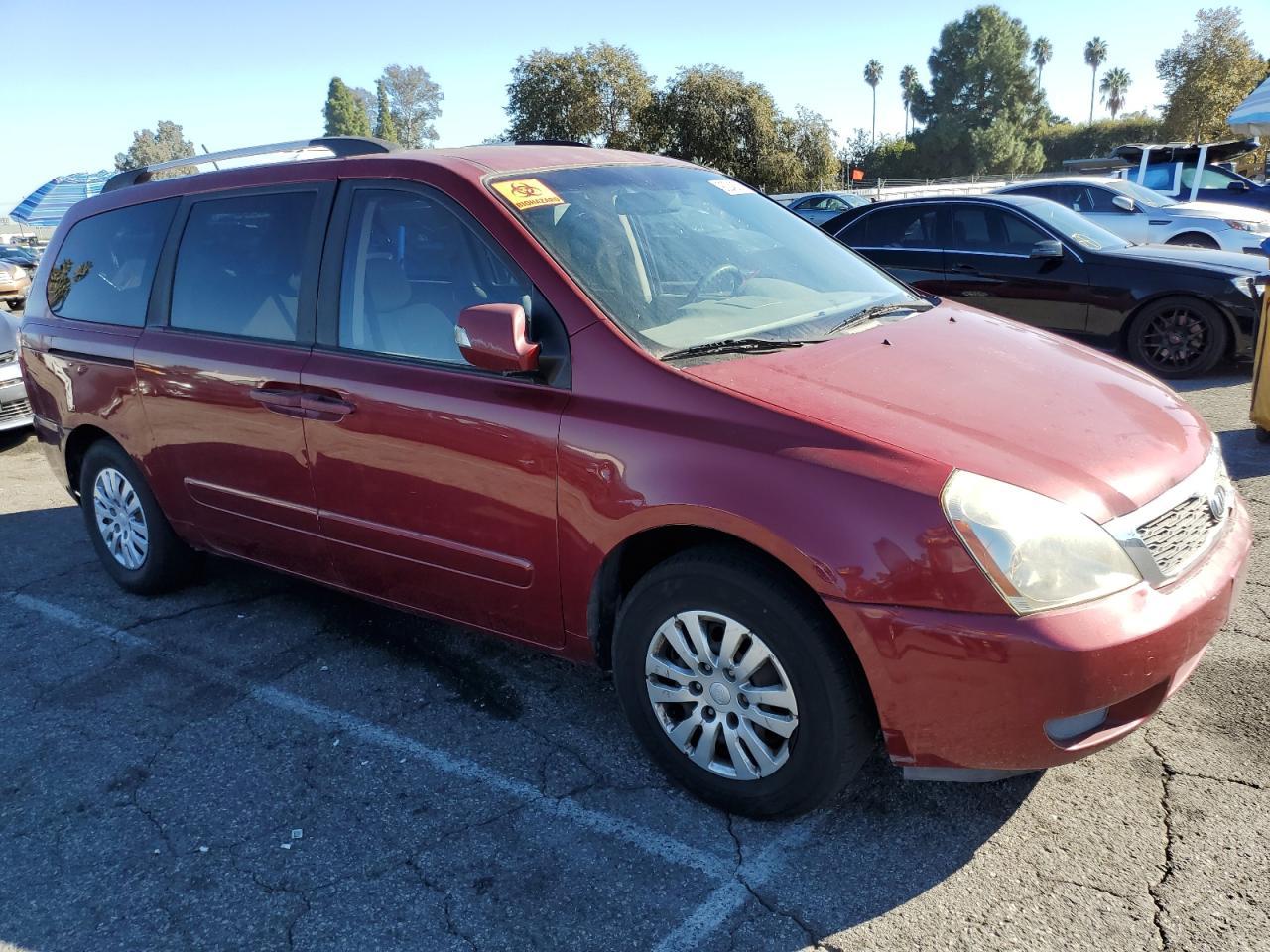 2011 Kia Sedona Lx - Фото 4