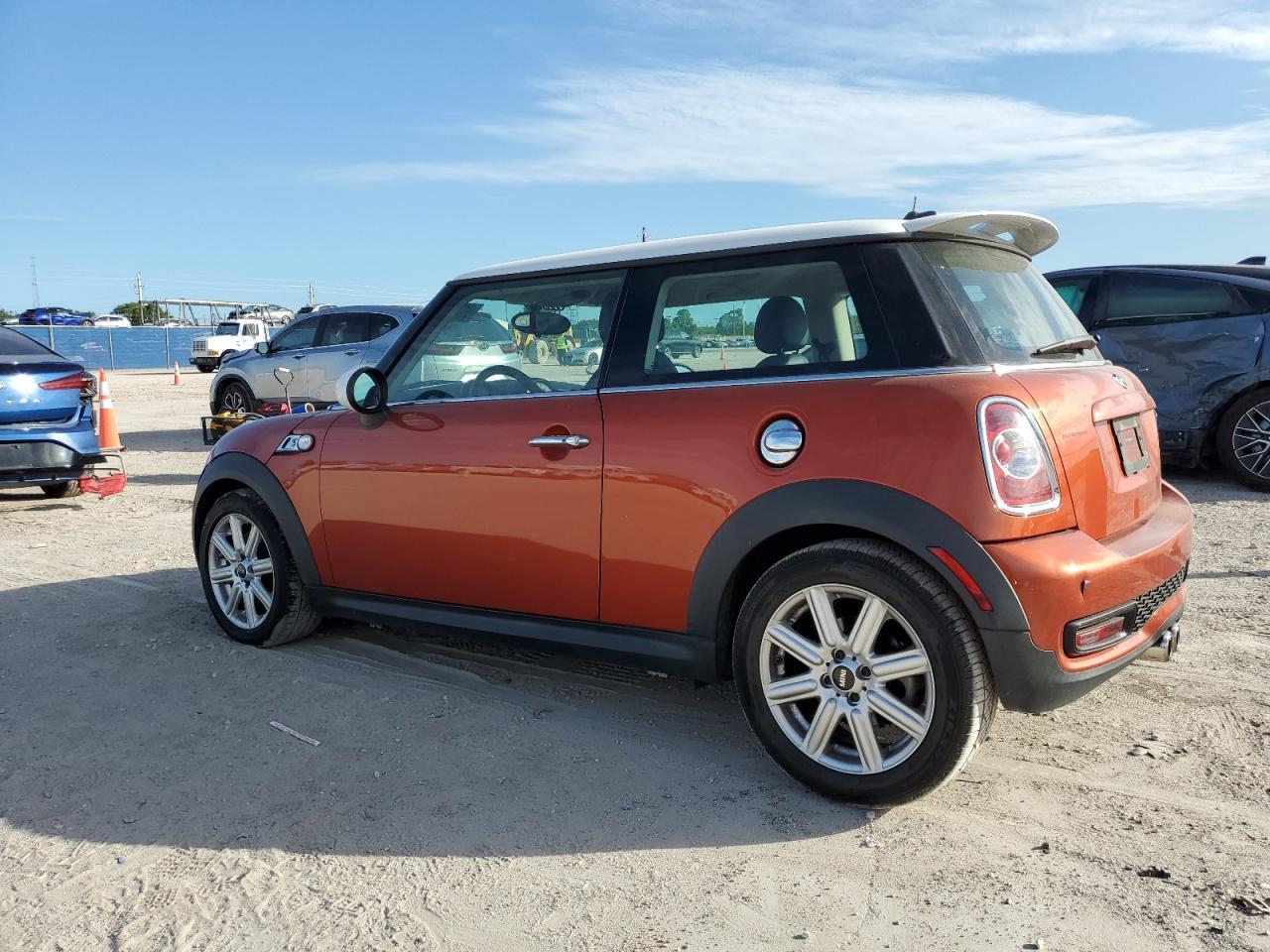 2011 Mini Cooper S - Фото 2