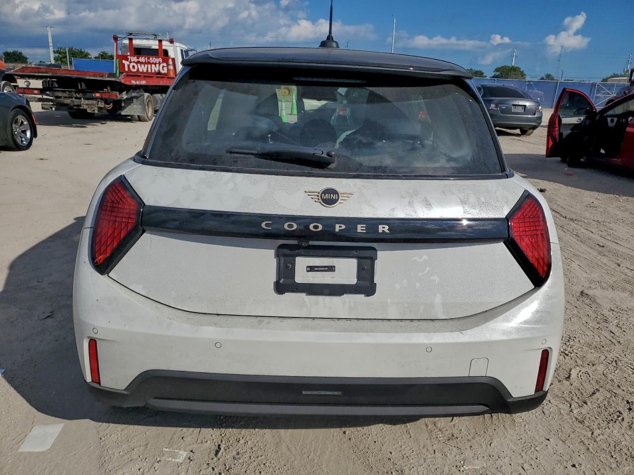 2025 Mini Cooper Base - Фото 6