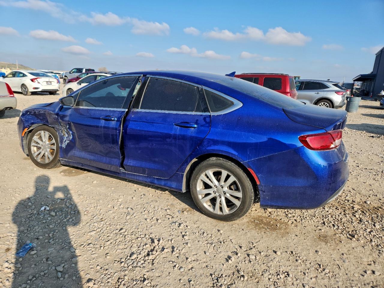 2016 Chrysler 200 Limited - Фото 2