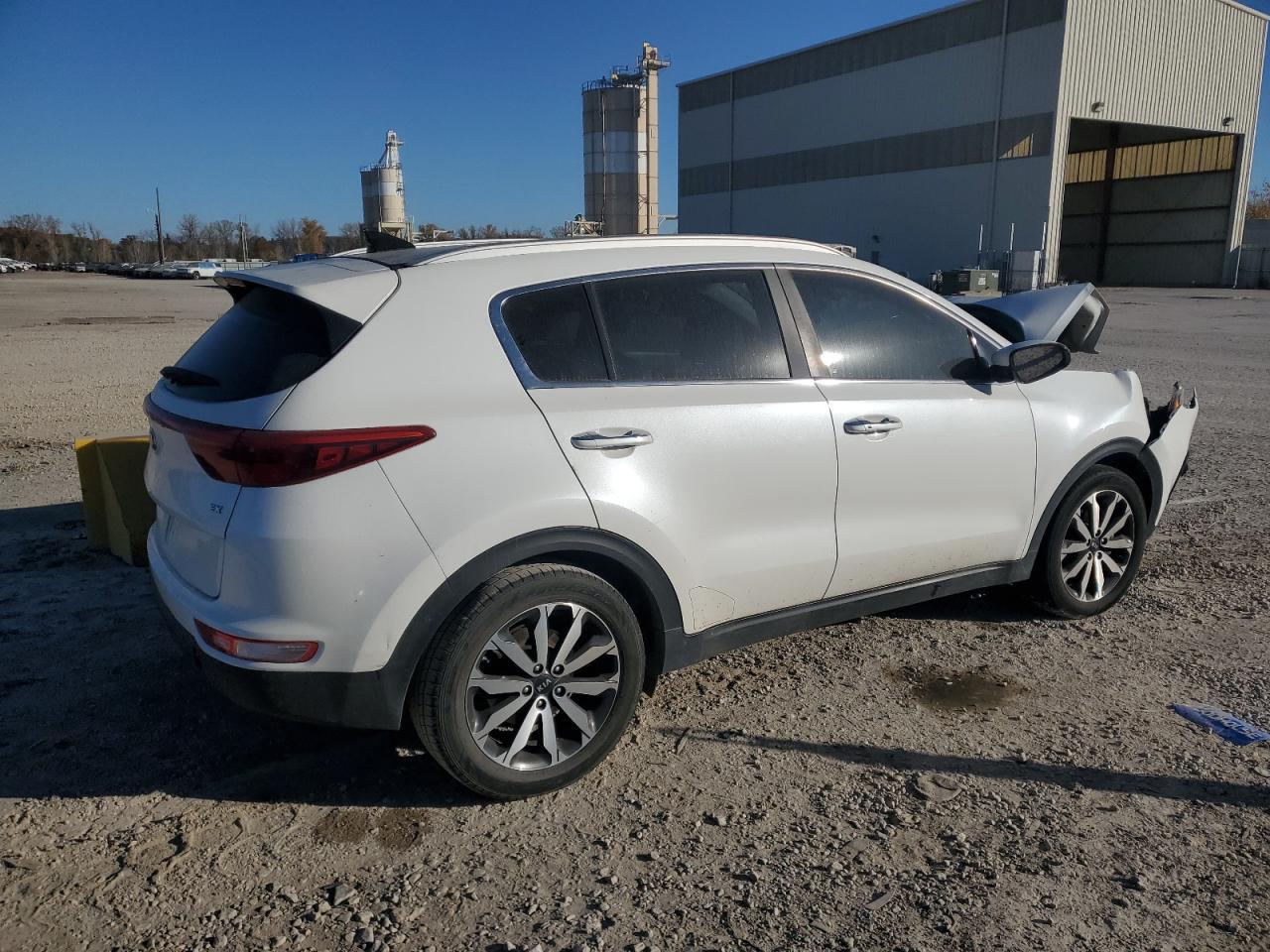 2017 Kia Sportage Ex - Image 3