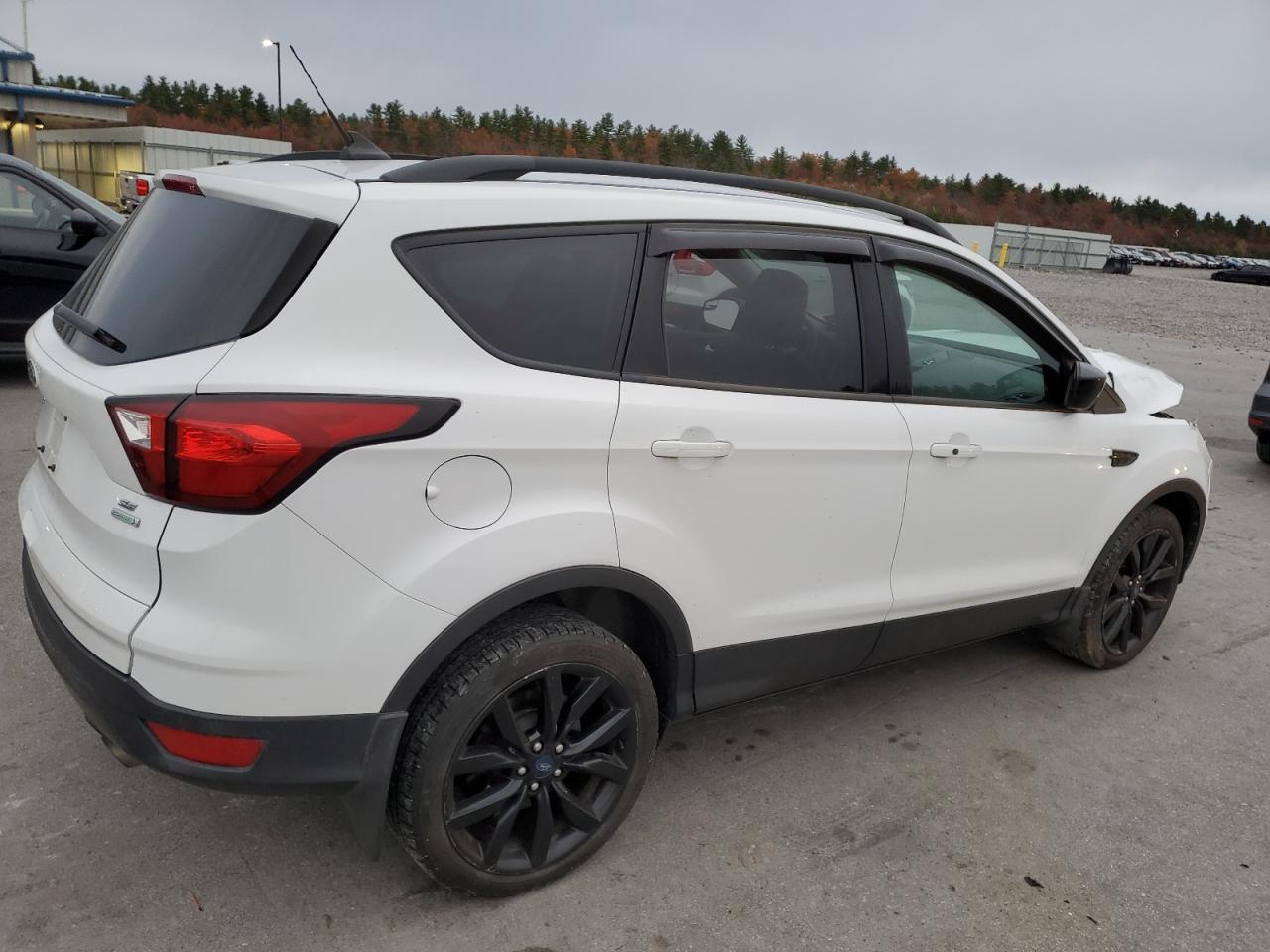 2019 Ford Escape Se - Фото 3