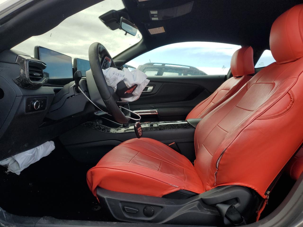 2024 Ford Mustang - Image 7