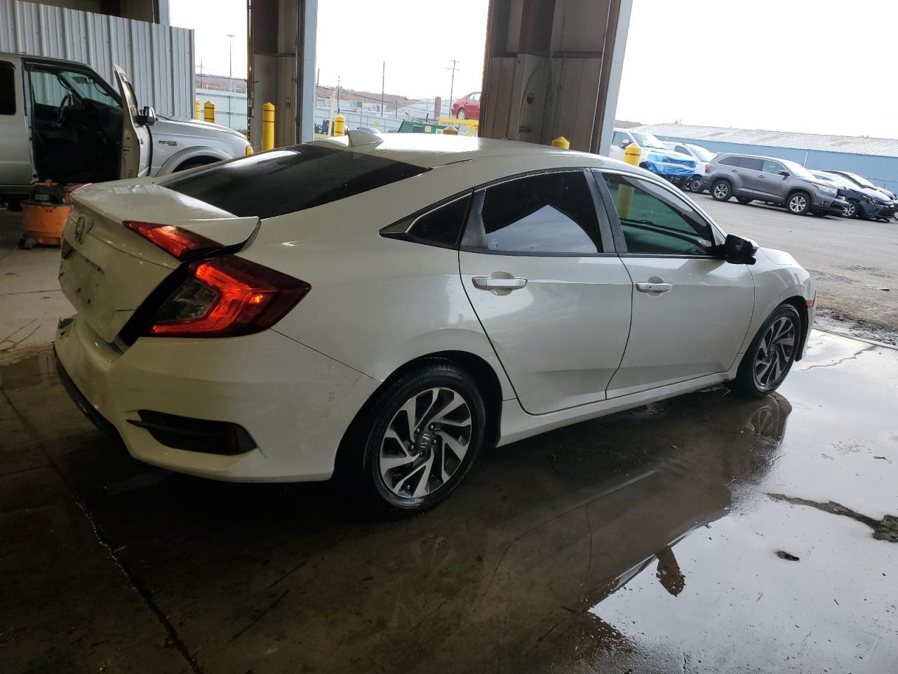 2017 Honda Civic Ex - Фото 3