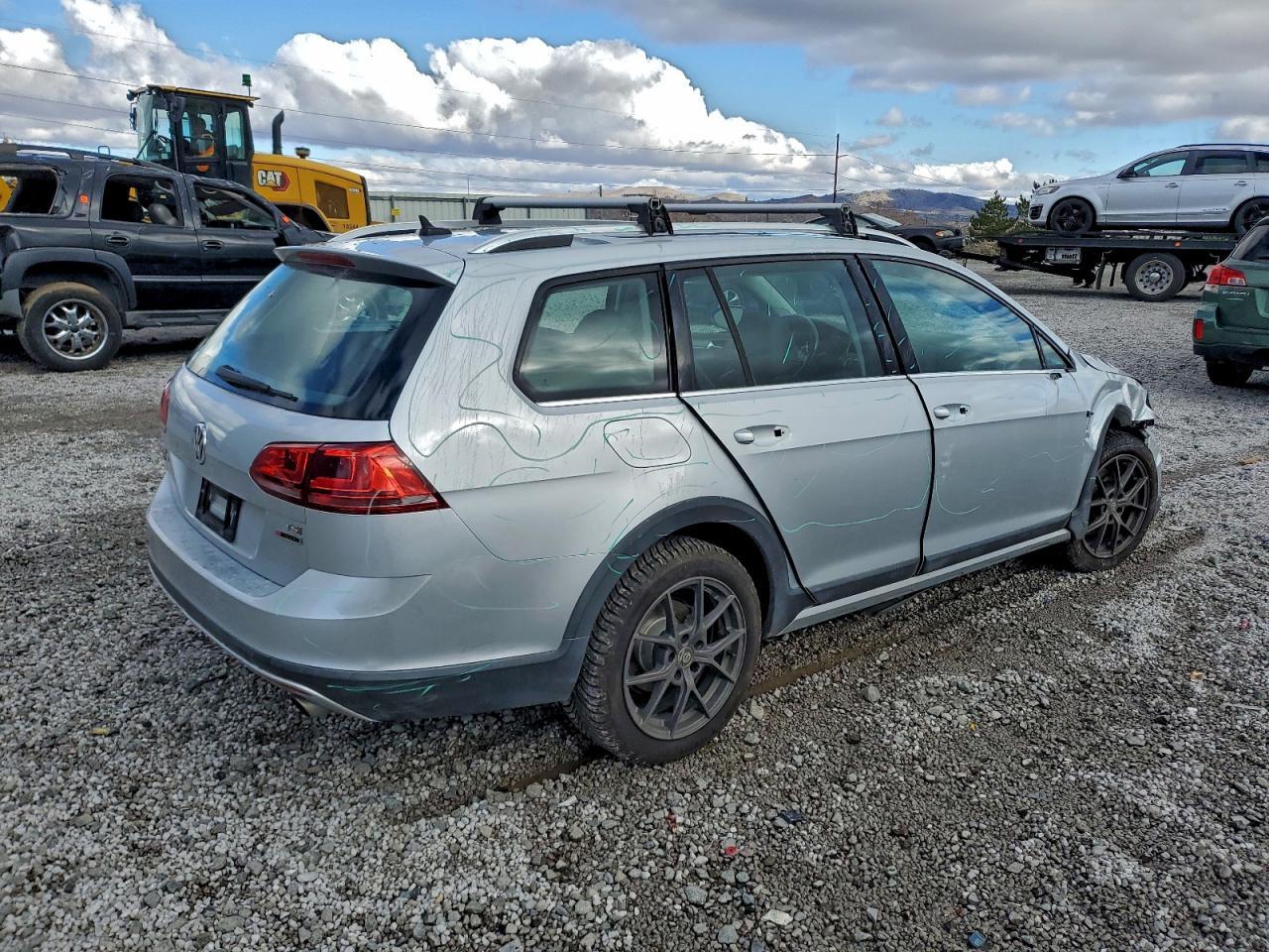 2017 Volkswagen Golf Alltrack S - Фото 3