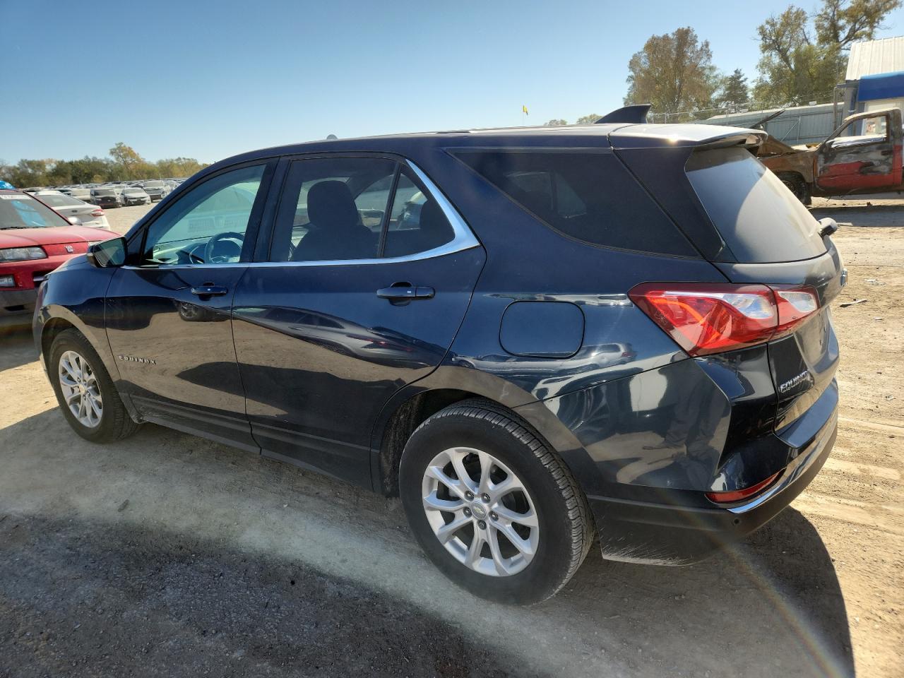 2018 Chevrolet Equinox Lt - Image 2