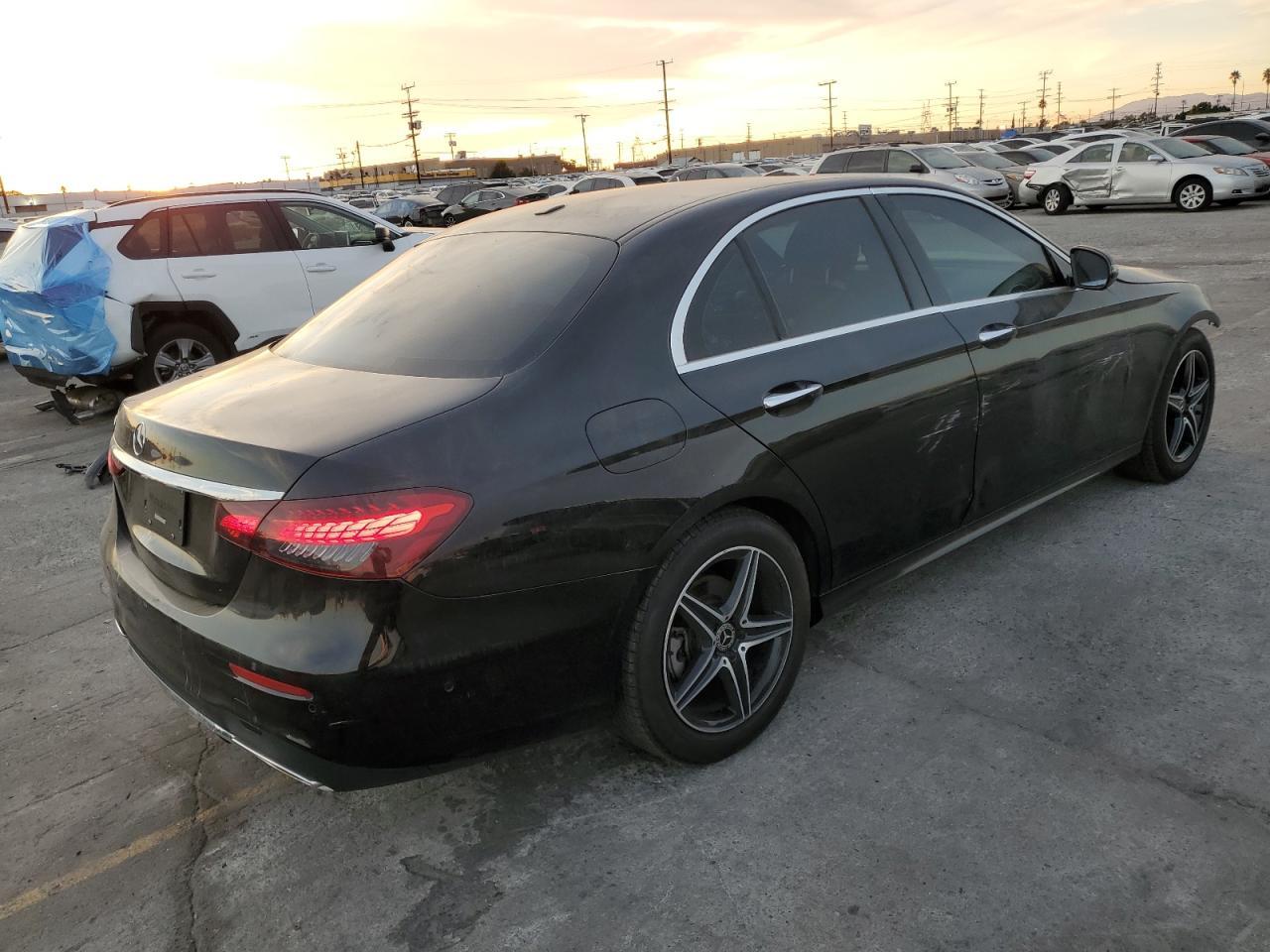 2021 Mercedes-Benz E 350 - Фото 3