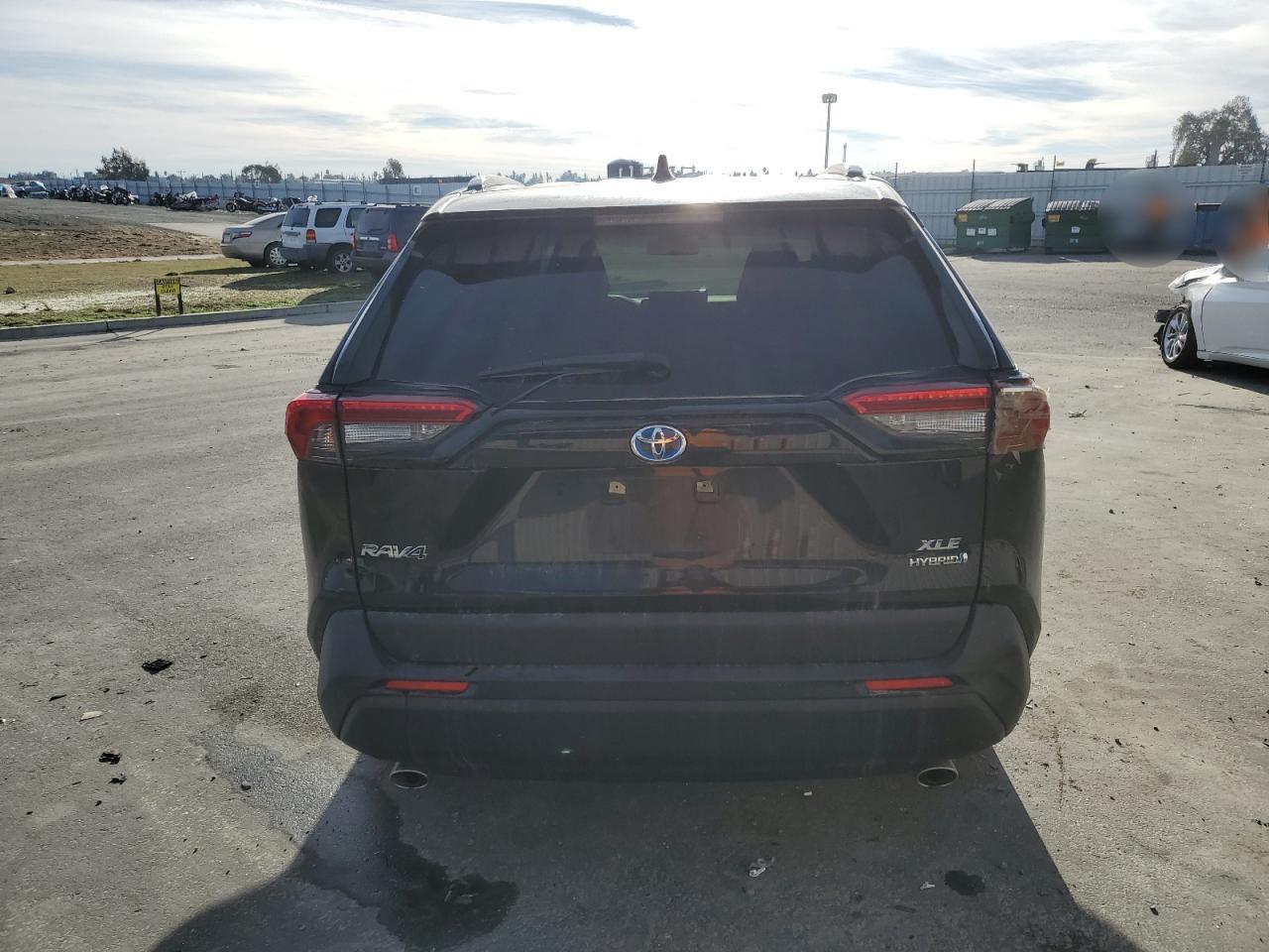 2021 Toyota Rav4 Xle Premium - Фото 6