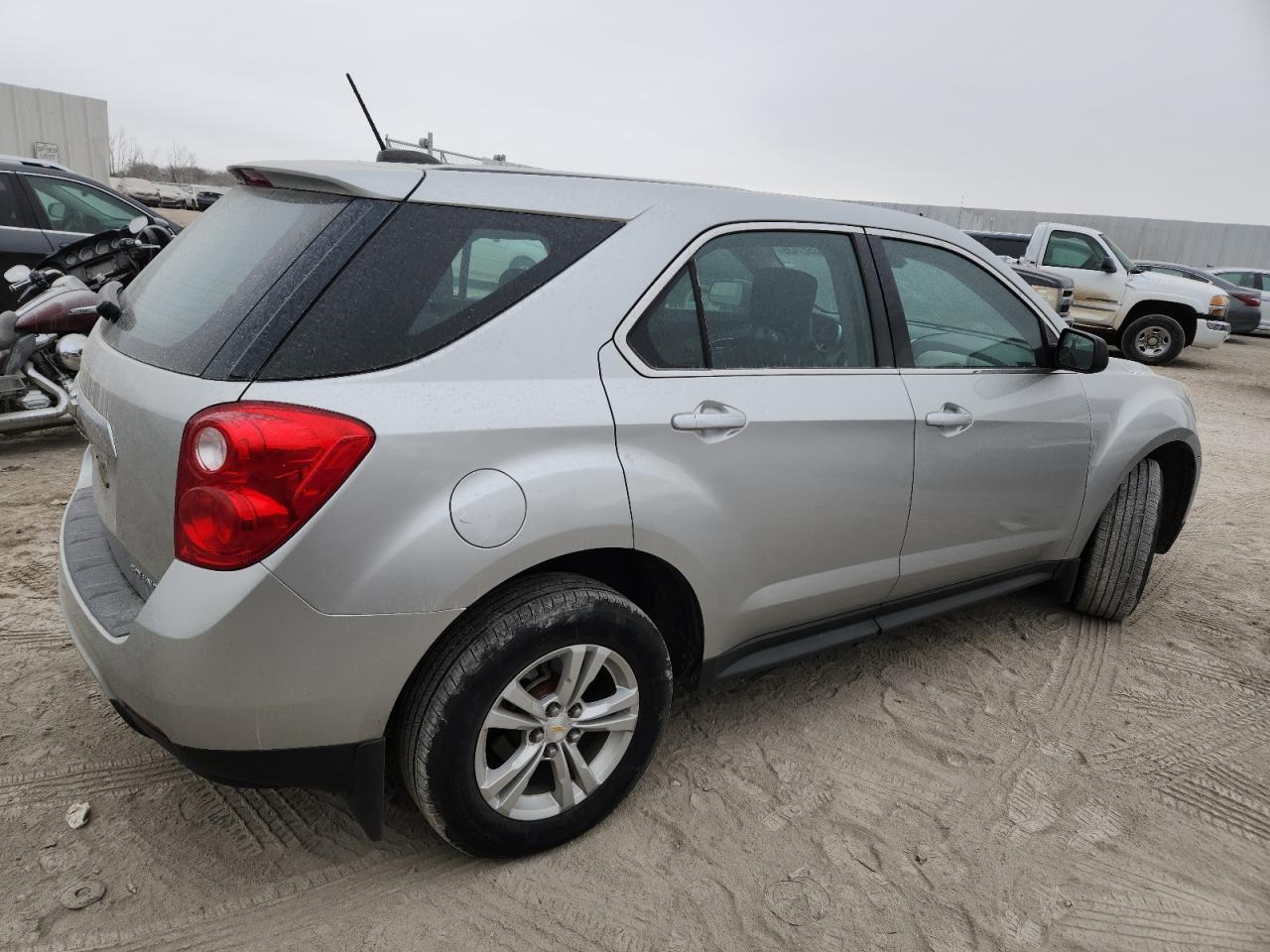 2015 Chevrolet Equinox Ls - Фото 3
