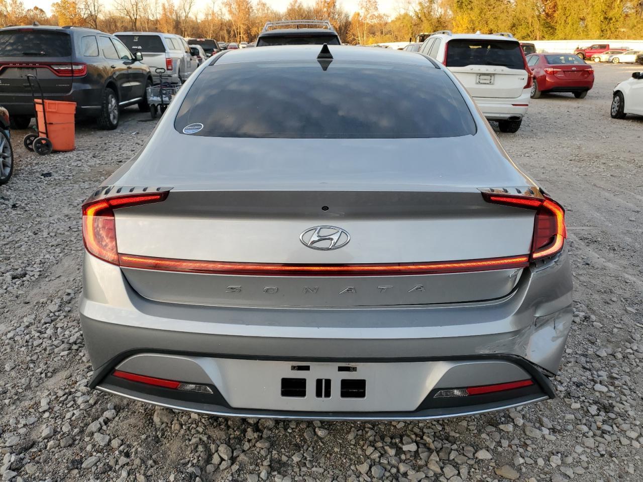 2021 Hyundai Sonata Se - Image 6