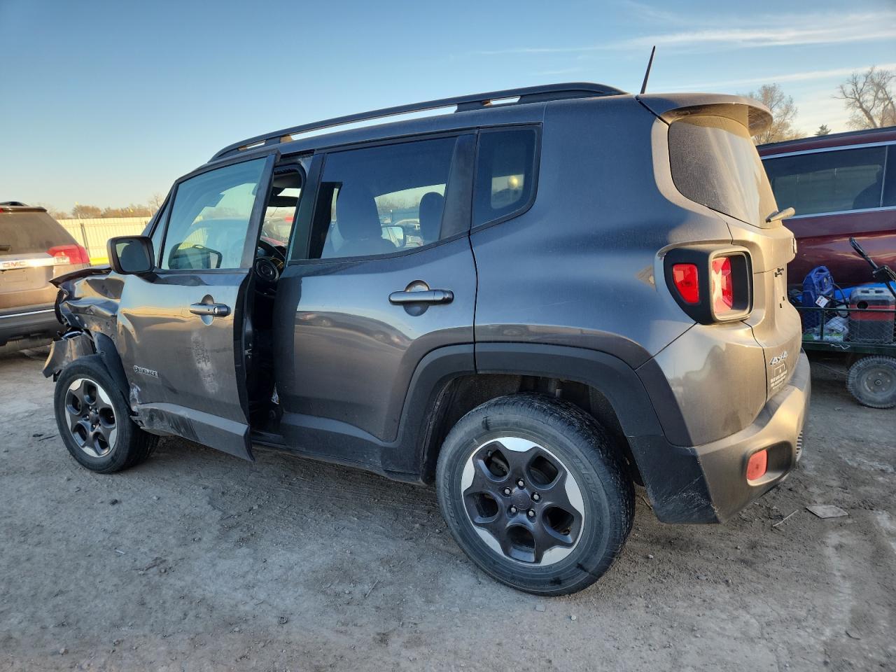 2017 Jeep Renegade Sport - Фото 2