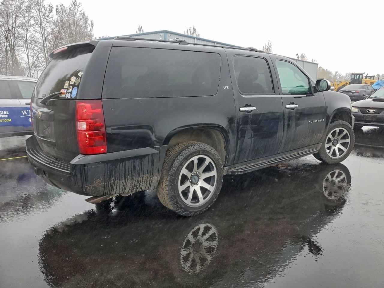 2008 Chevrolet Suburban K1500 Ls - Image 3