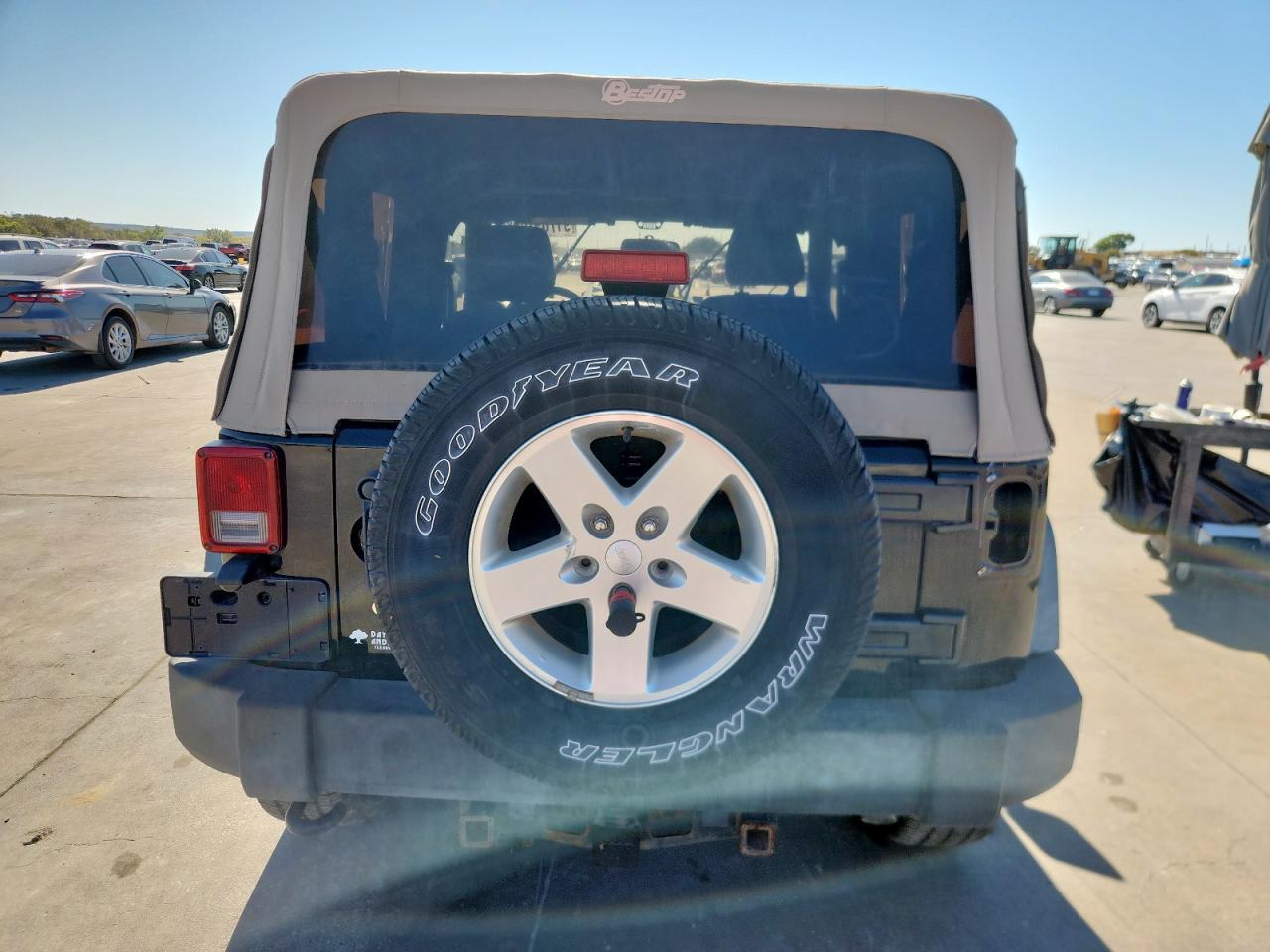 2014 Jeep Wrangler Sport - Фото 6