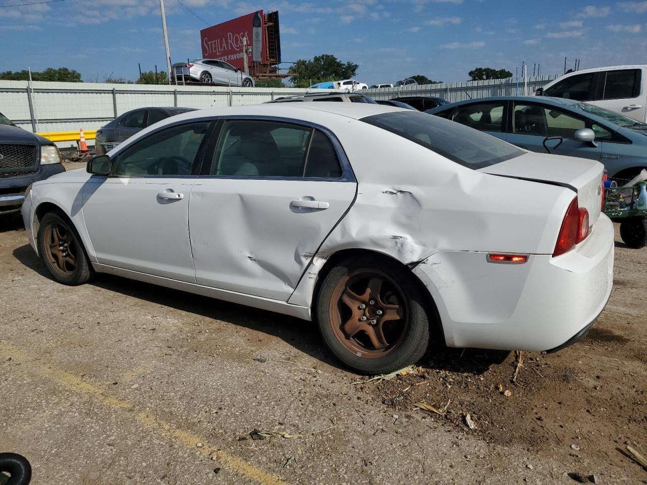 2011 Chevrolet Malibu Ls - Image 2