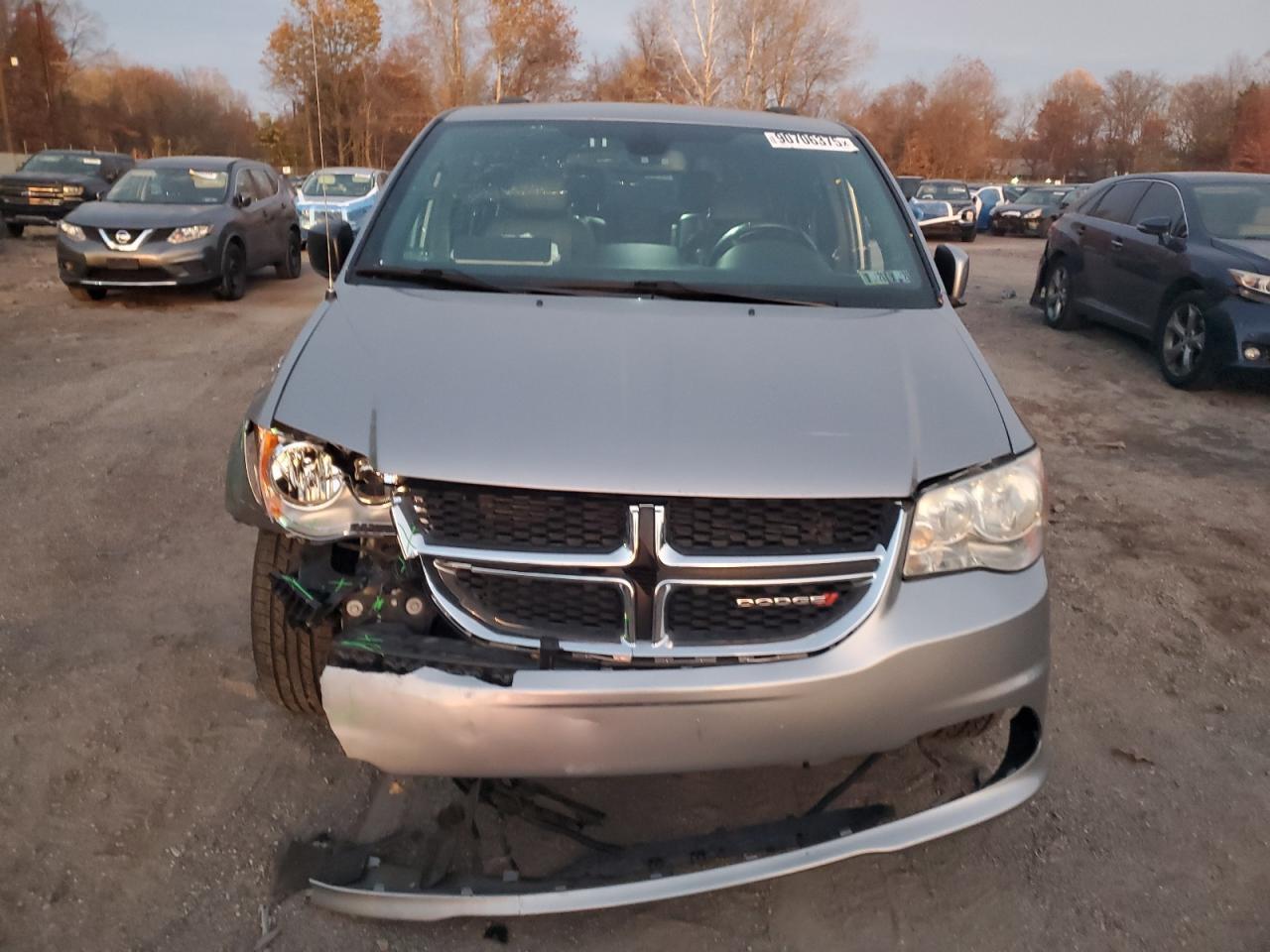 2019 Dodge Grand Caravan Sxt - Фото 5