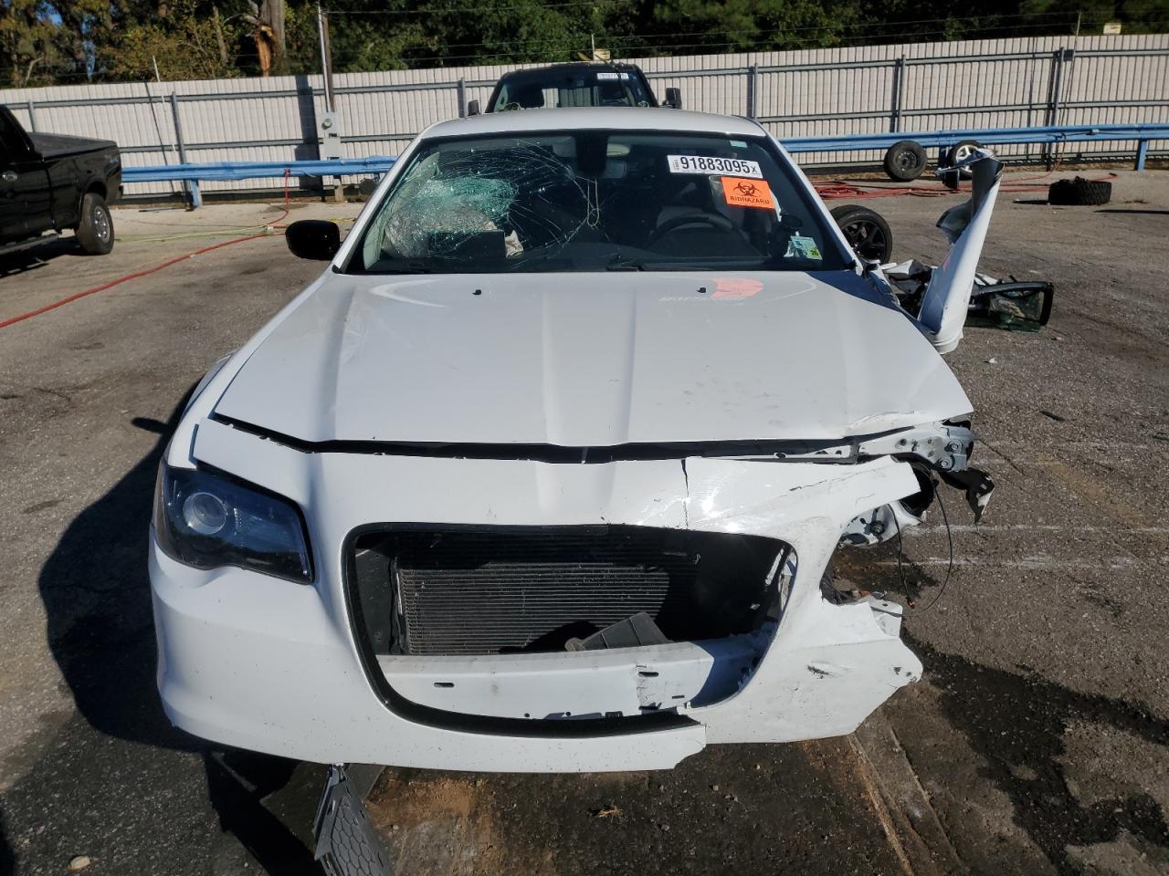 2023 Chrysler 300 Touring - Фото 5