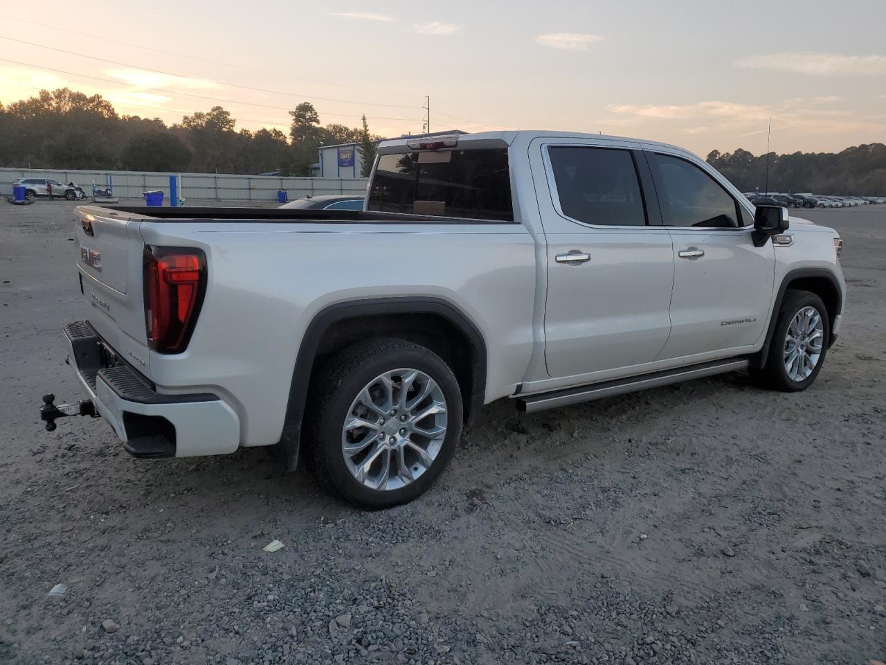 2023 GMC Sierra K1500 Denali - Фото 3