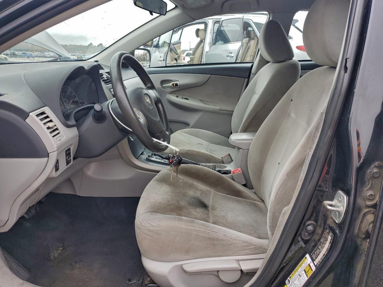 2013 Toyota Corolla Base - Фото 7