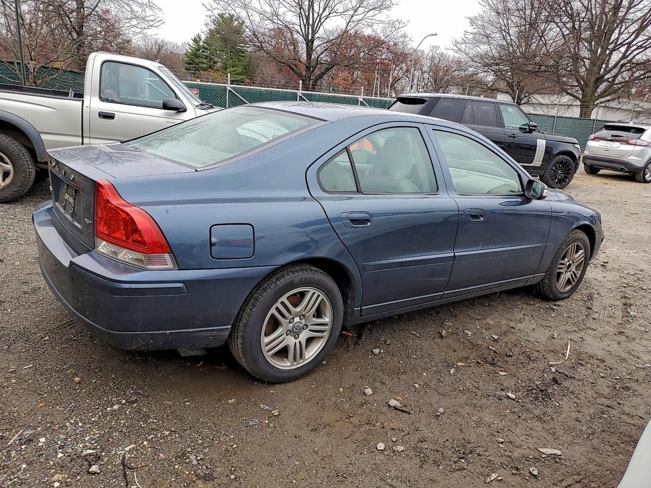 2009 Volvo S60 2.5T - Image 3