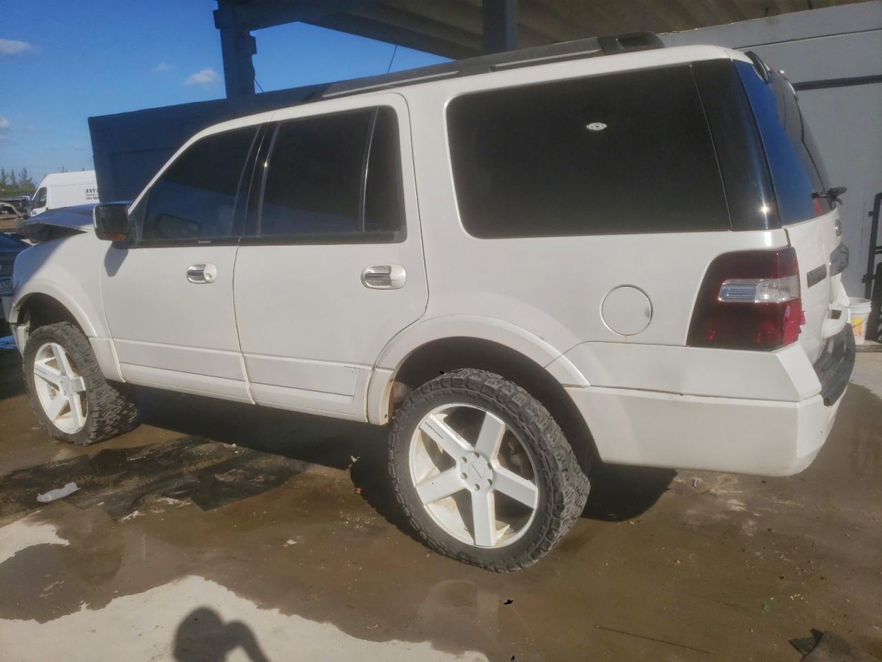 2014 Ford Expedition Limited - Фото 2