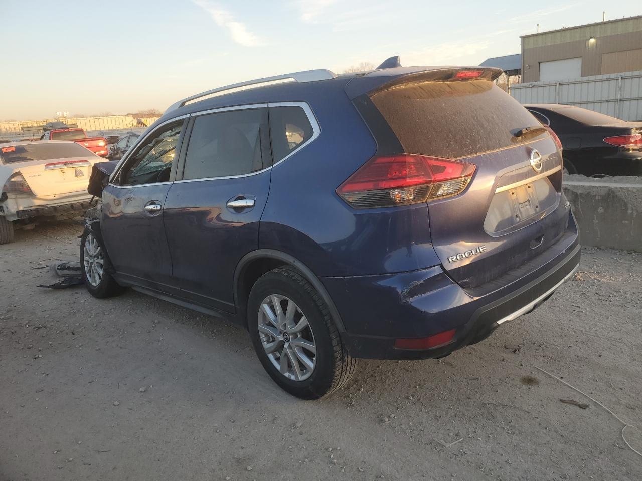 2017 Nissan Rogue S - Image 2