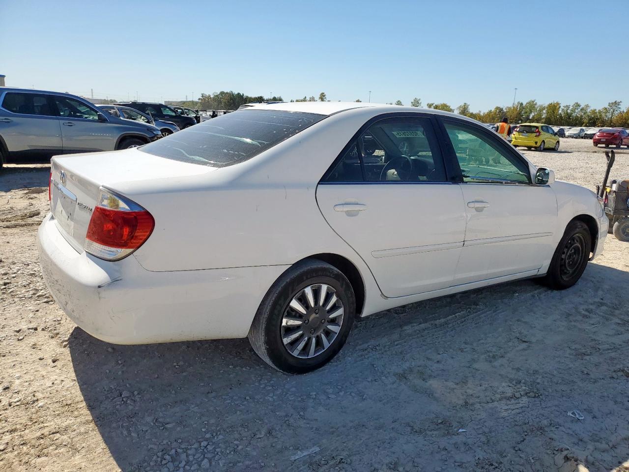 2005 Toyota Camry Le - Фото 3